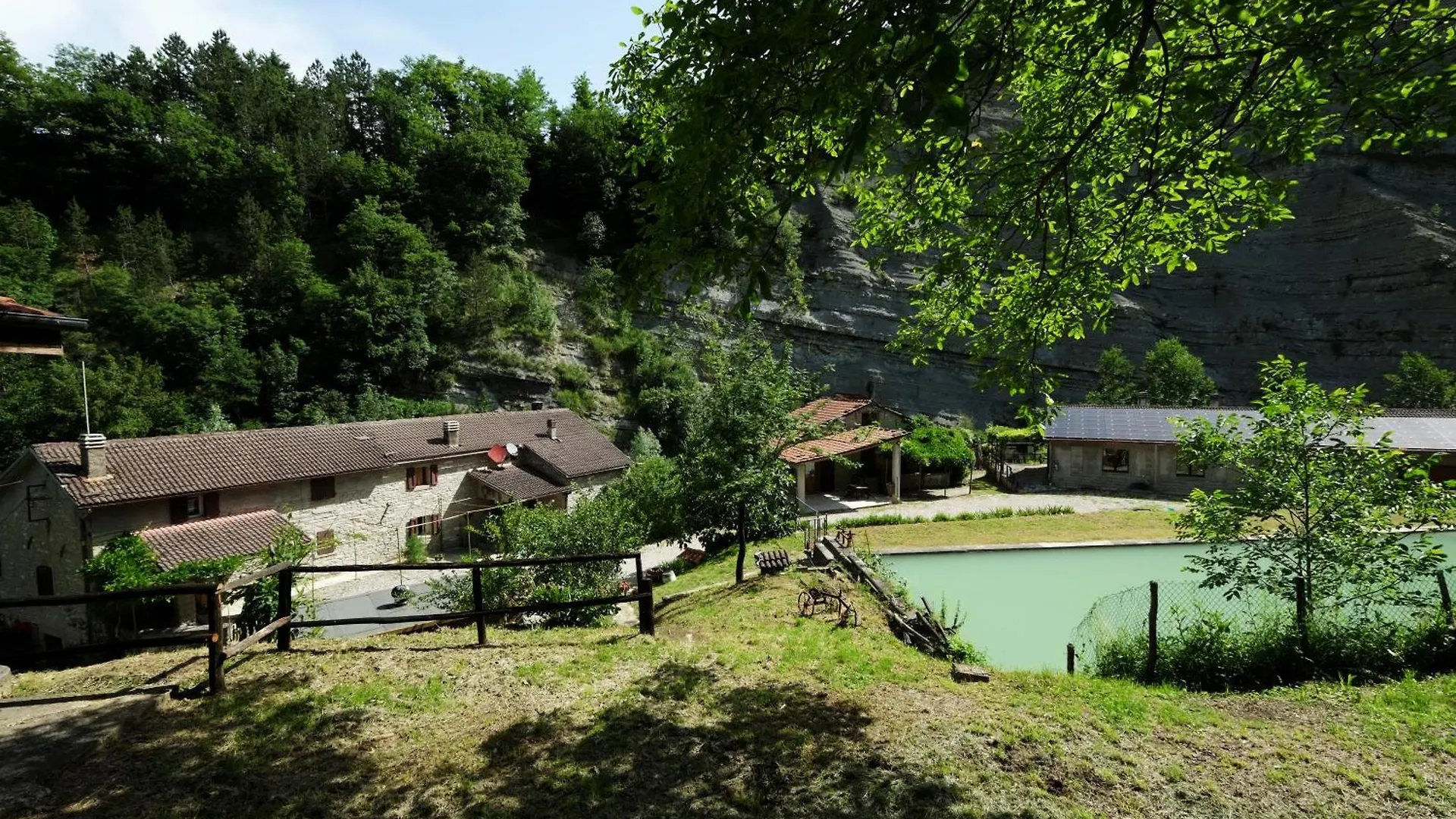 Agriturismo Mulino Di Culmolle Raggio 0*,  Italy